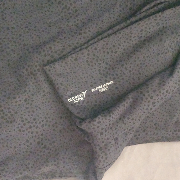 NWT Old Navy Go Dry Balance Leggings 4X - Picture 2 of 4